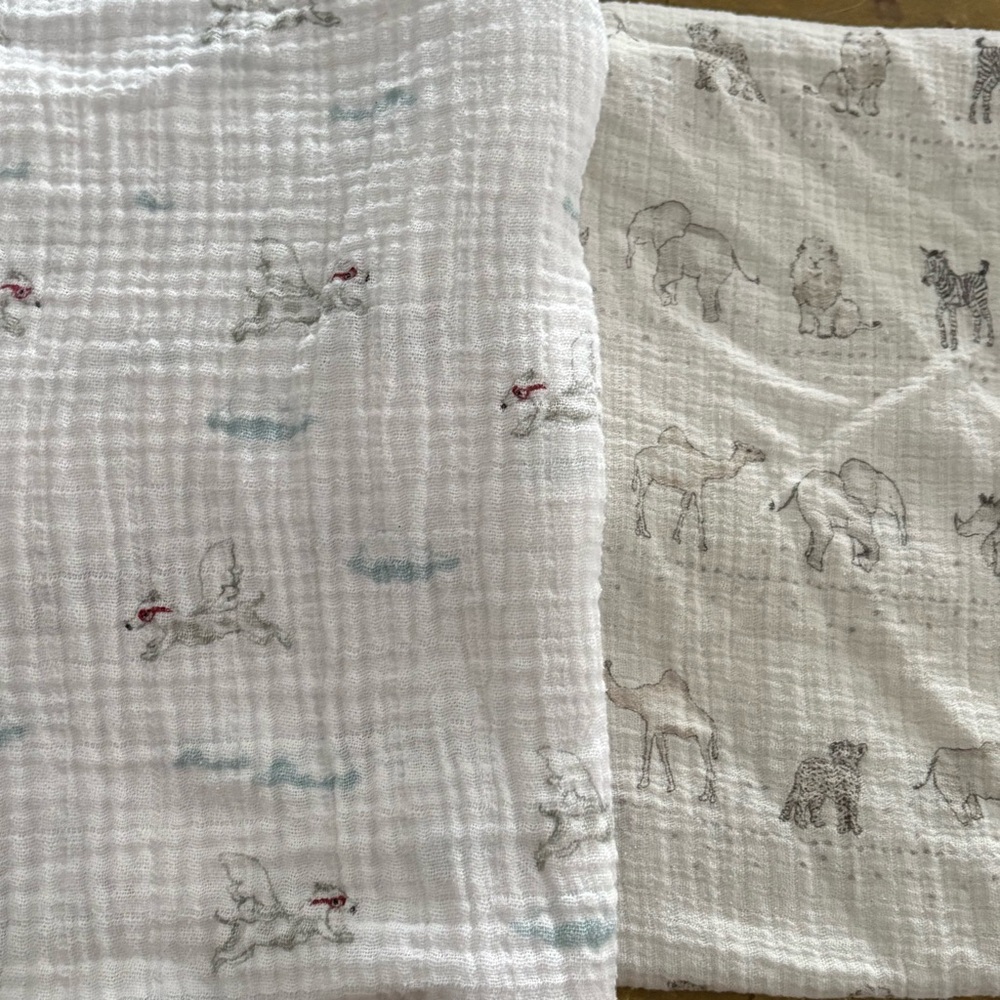 TWO Aden + Anais Baby Blankets Muslin Swaddle White Safari Animal Flying Dog